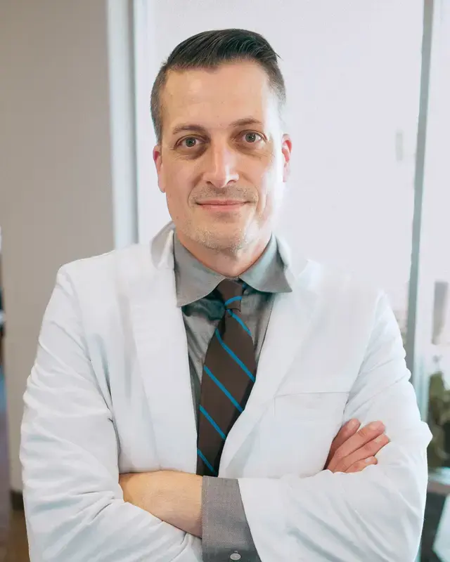 Dr. Gomez